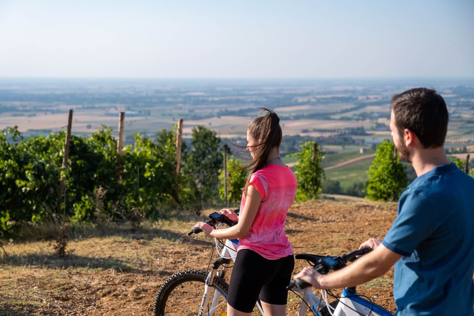 Tour in E-Bike con degustazione e visita