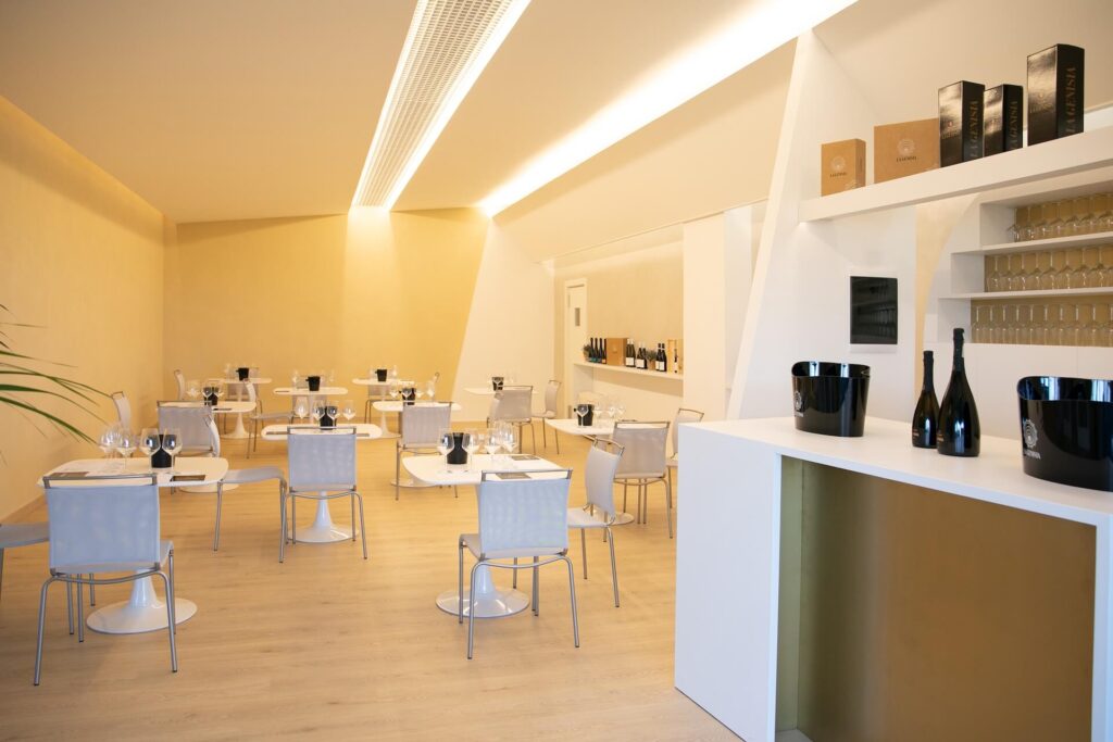 Interno sala degustazione La Genisia